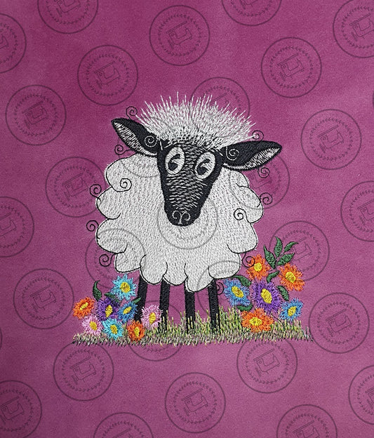 RAGGY FLUFFY EWE SHEEP Machine Embroidery Design