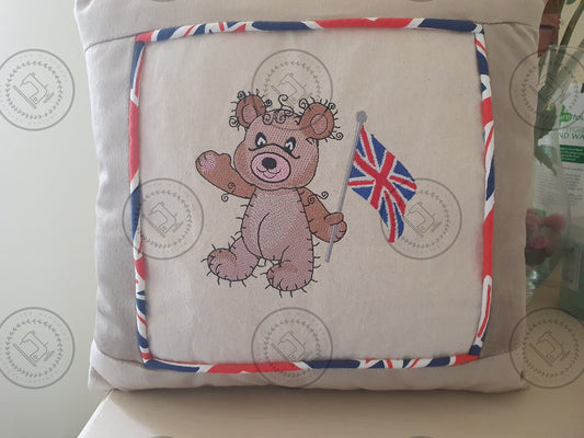 RAGGY UNION JACK TEDDY BEAR Machine Embroidery Design