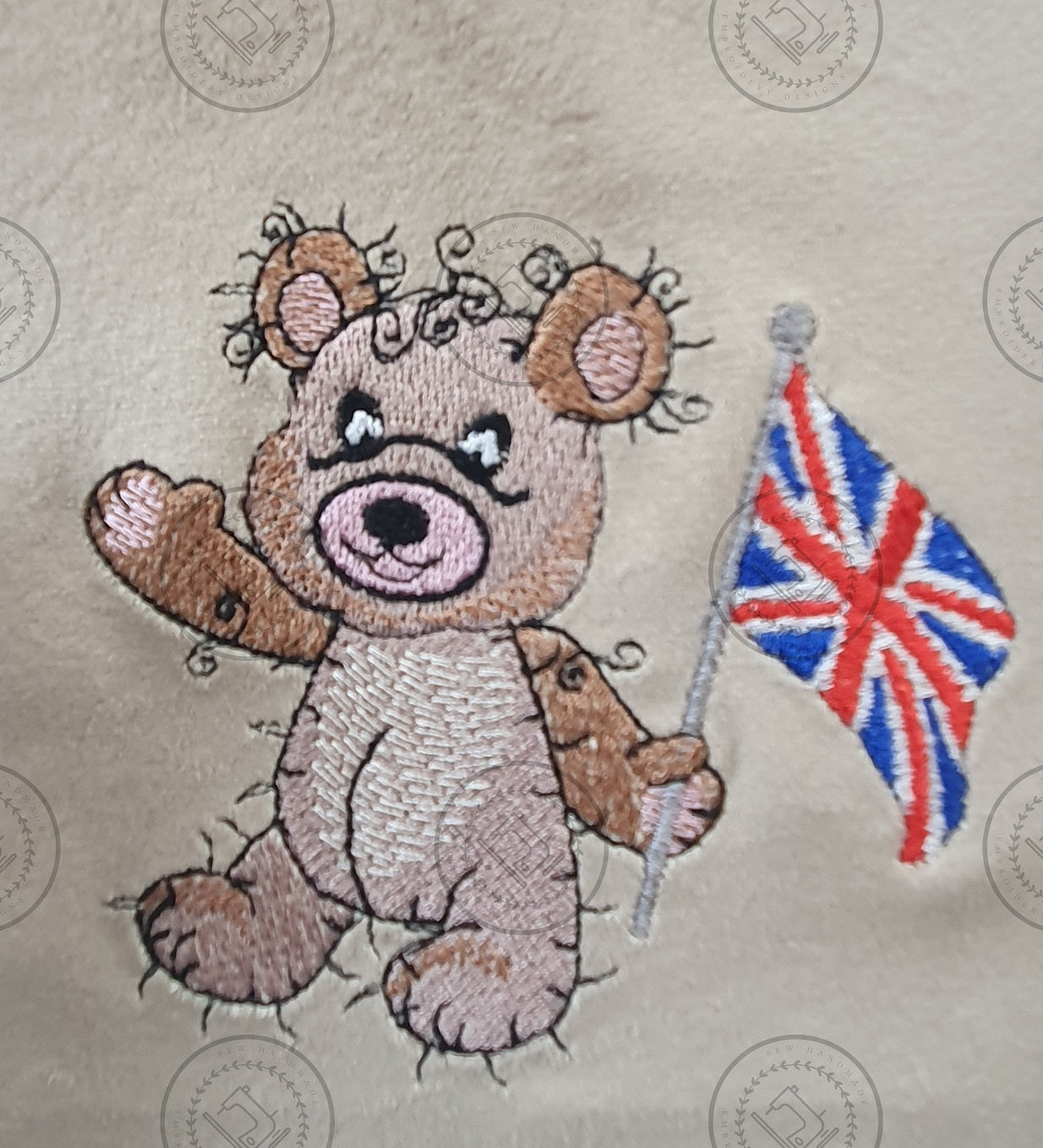 RAGGY UNION JACK TEDDY BEAR Machine Embroidery Design