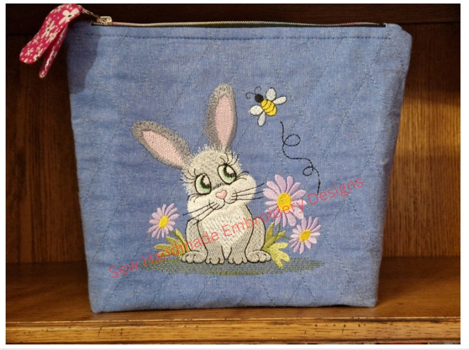 BUNNY RABBIT and BUMBLE BEE Machine Embroidery Design