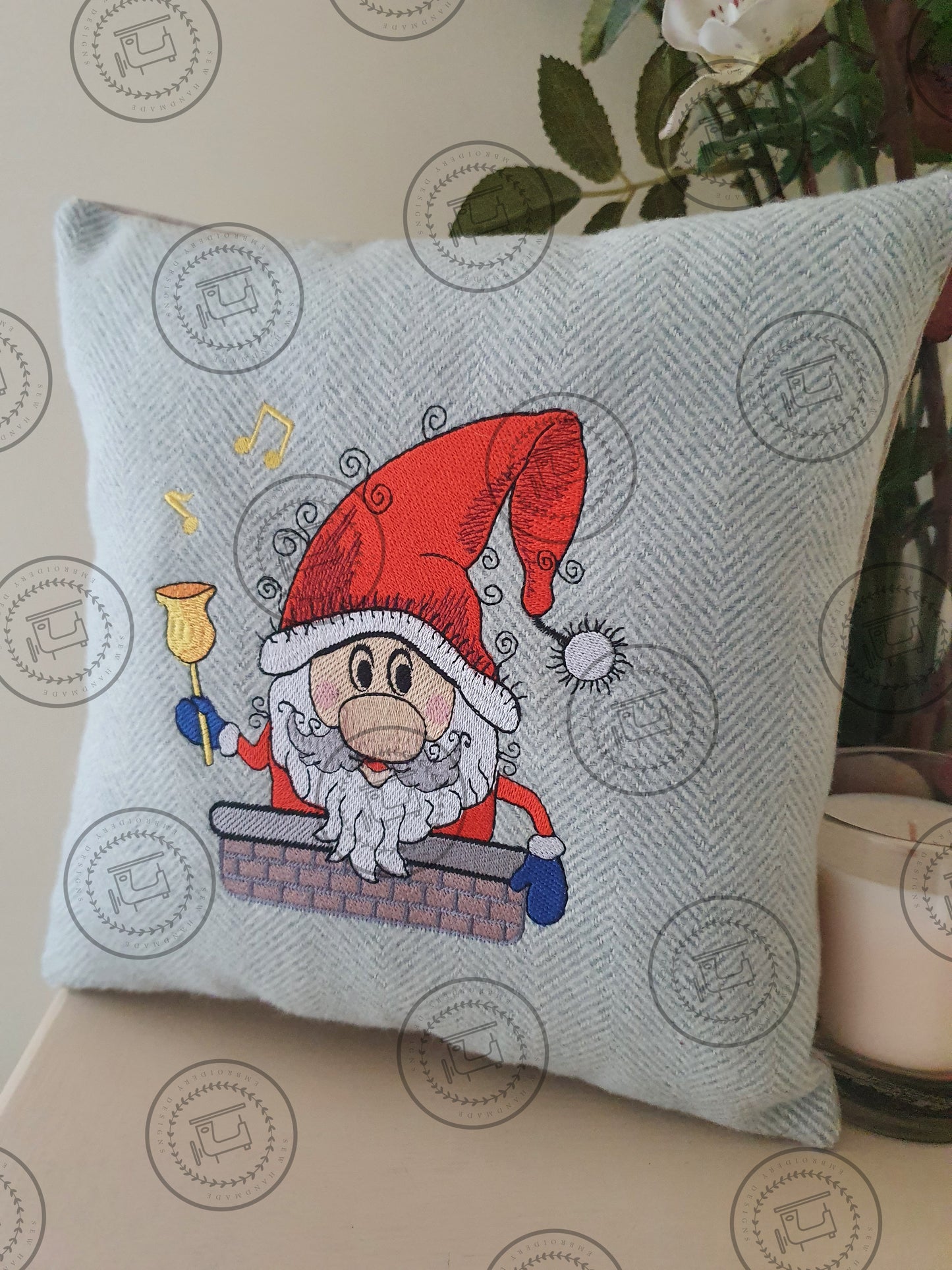 CHRISTMAS CHIMNEY SANTA Machine Embroidery Design