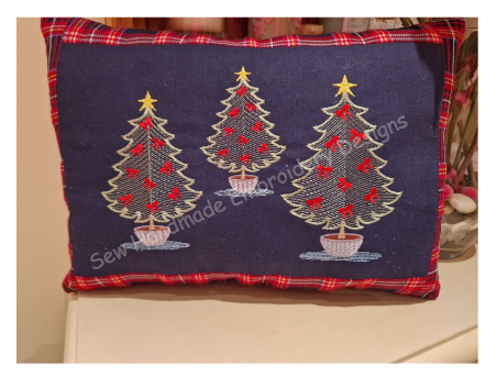 CHRISTMAS BOW TREE Machine Embroidery Design