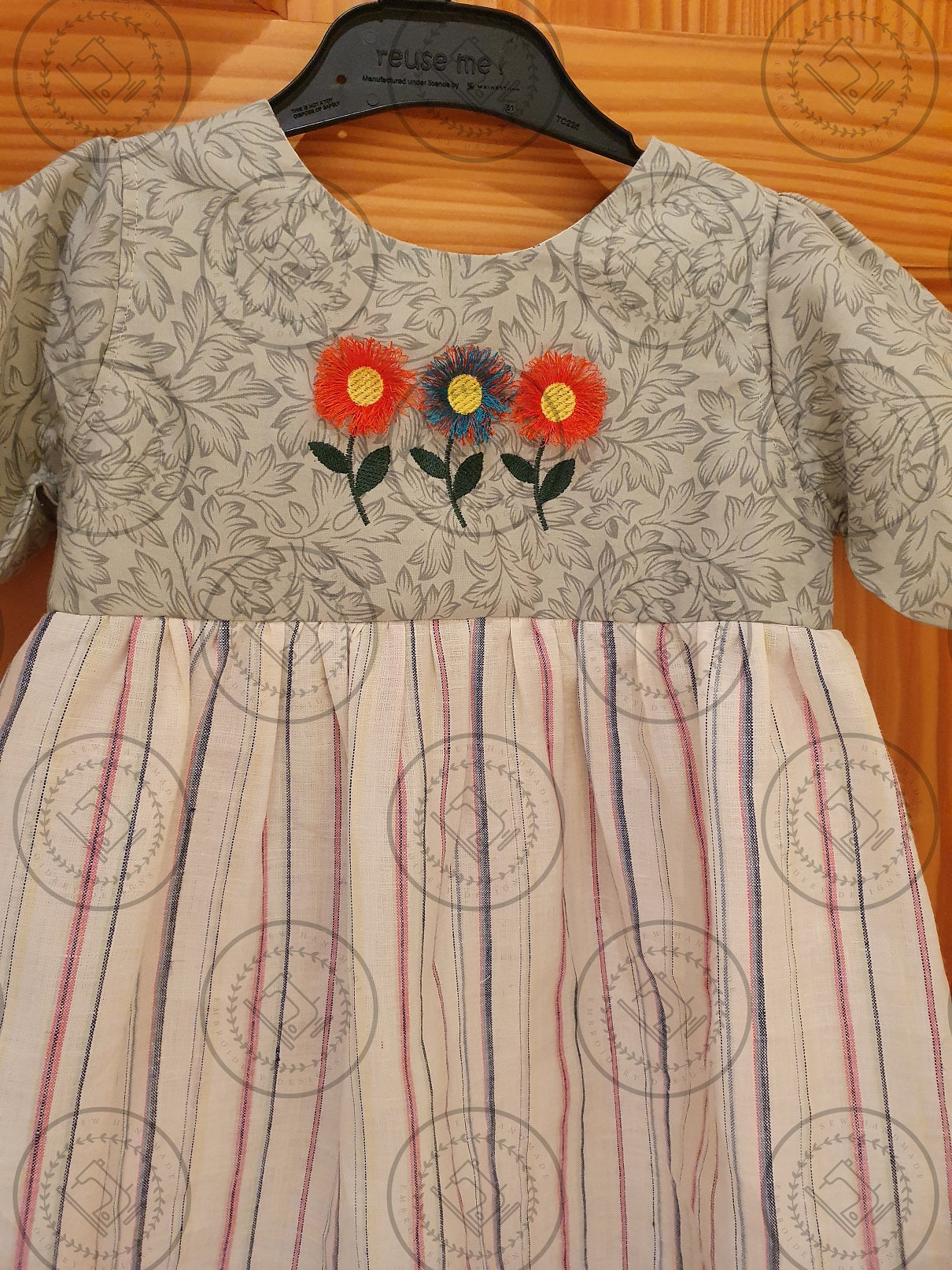 FRINGE FLOWERS Embroidery Design - FF0523   2.75 x 4.5