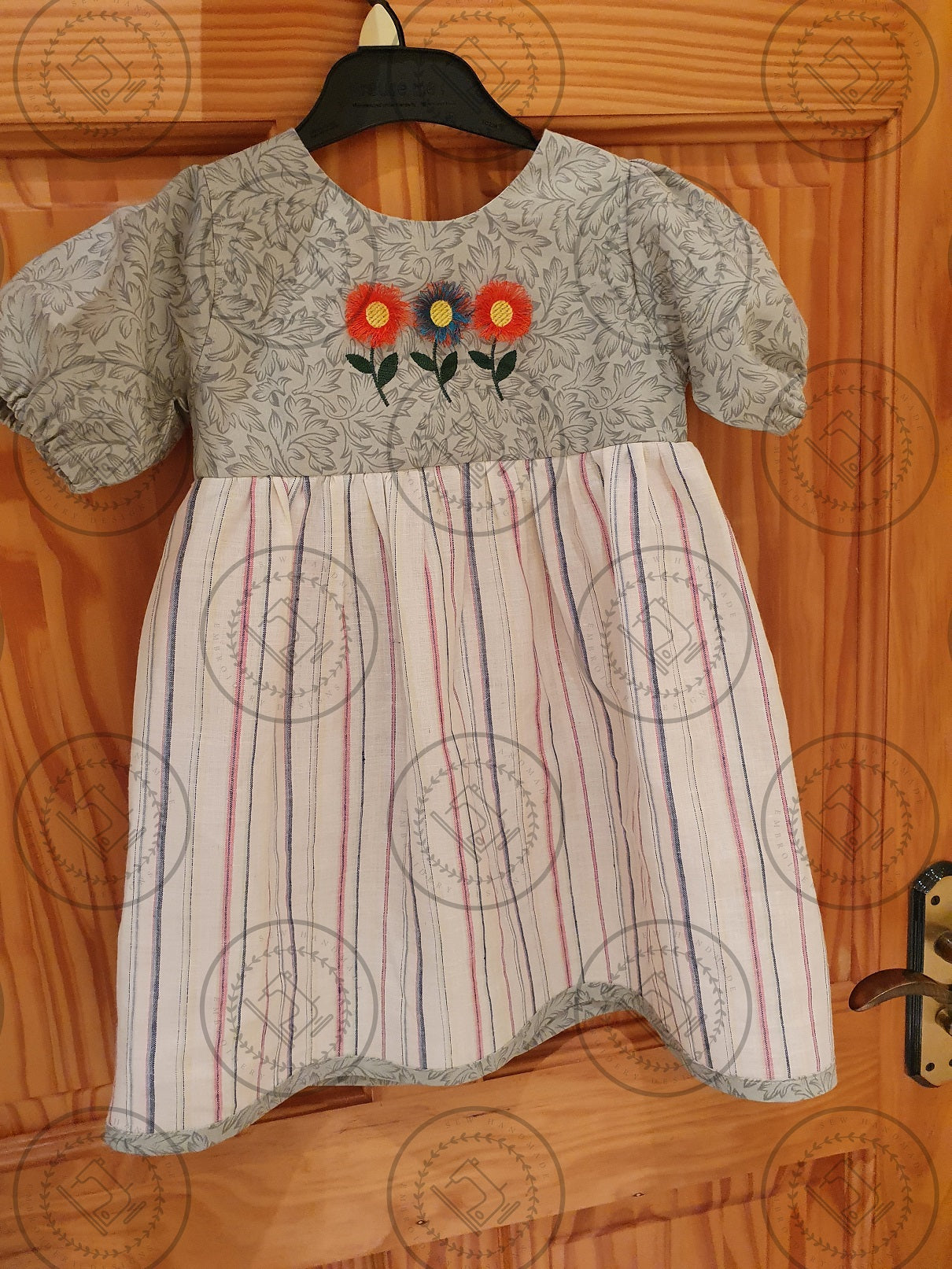 FRINGE FLOWERS Embroidery Design - FF0523   2.75 x 4.5