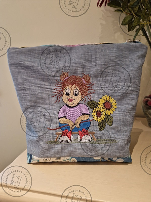PRETTY SUNFLOWER GIRL Machine Embroidery Design