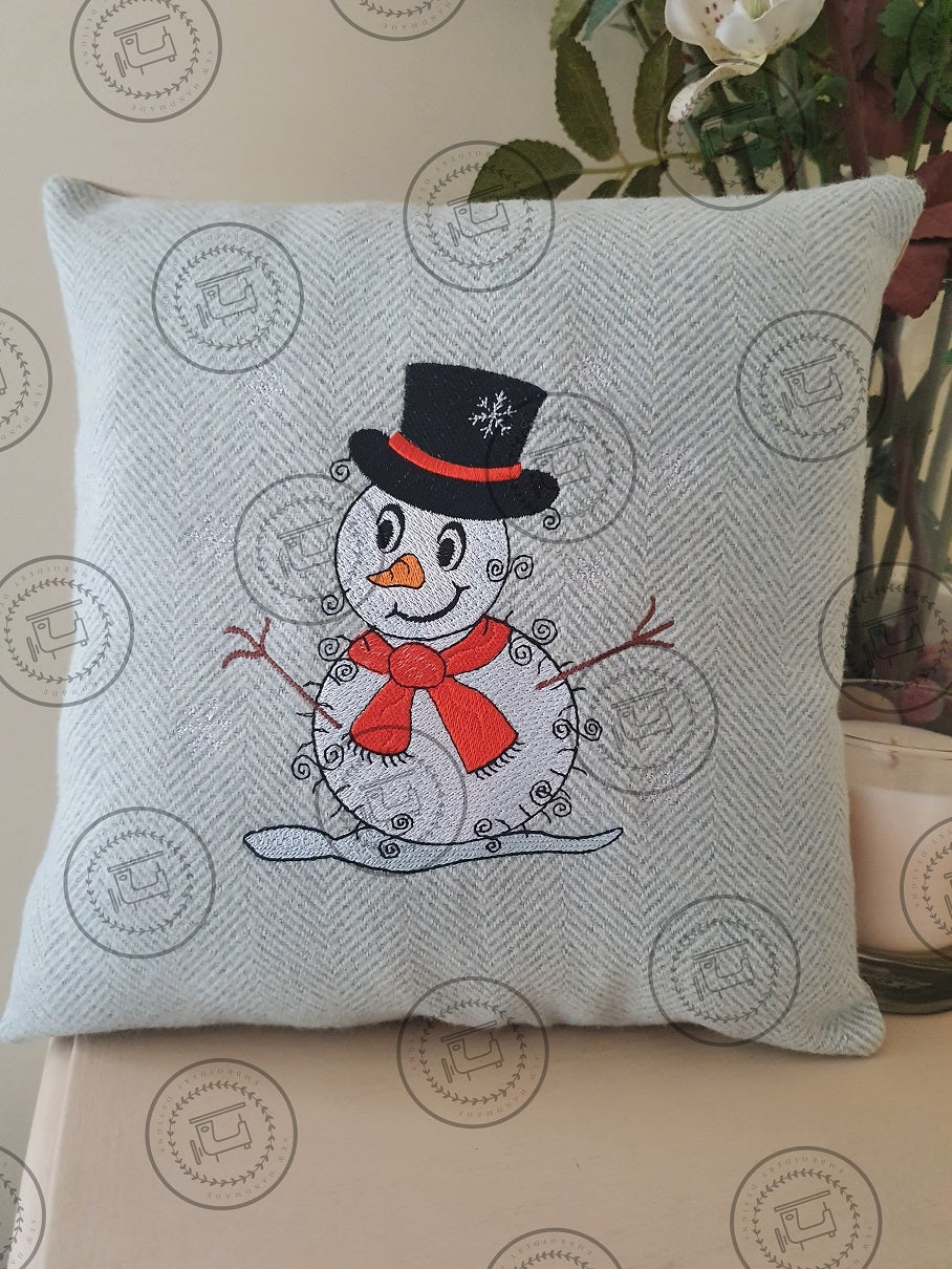 RAGGY CHRISTMAS SNOWMAN Embroidery Design