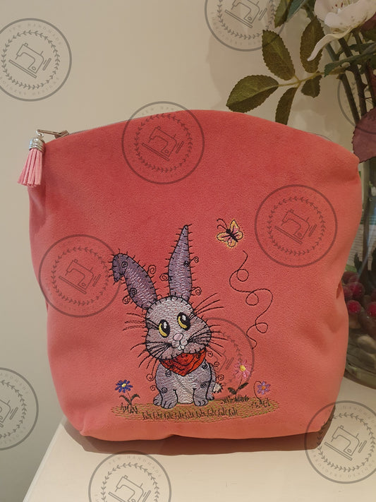 RAGGY BUNNY RABBIT Machine Embroidery Design