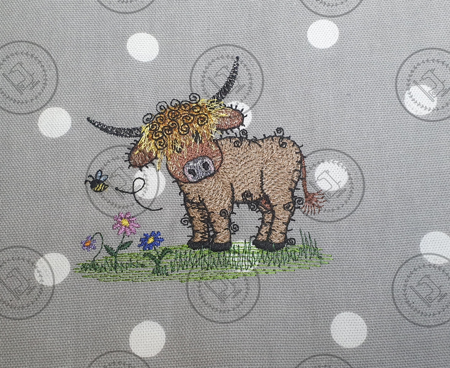 RAGGY HIGHLAND BULL Machine Embroidery Design