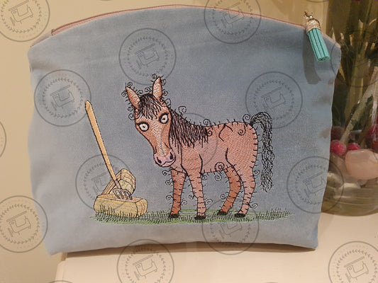 RAGGY HORSE Machine Embroidery Design