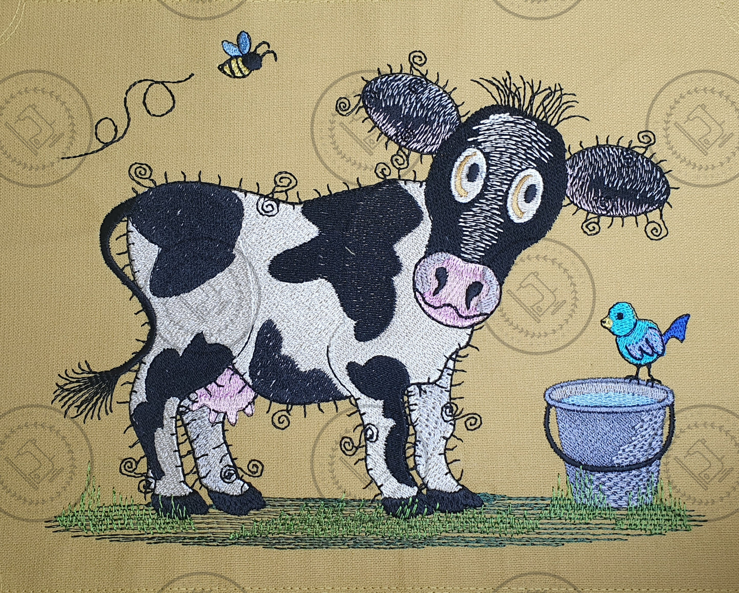 RAGGY COW Machine Embroidery Design